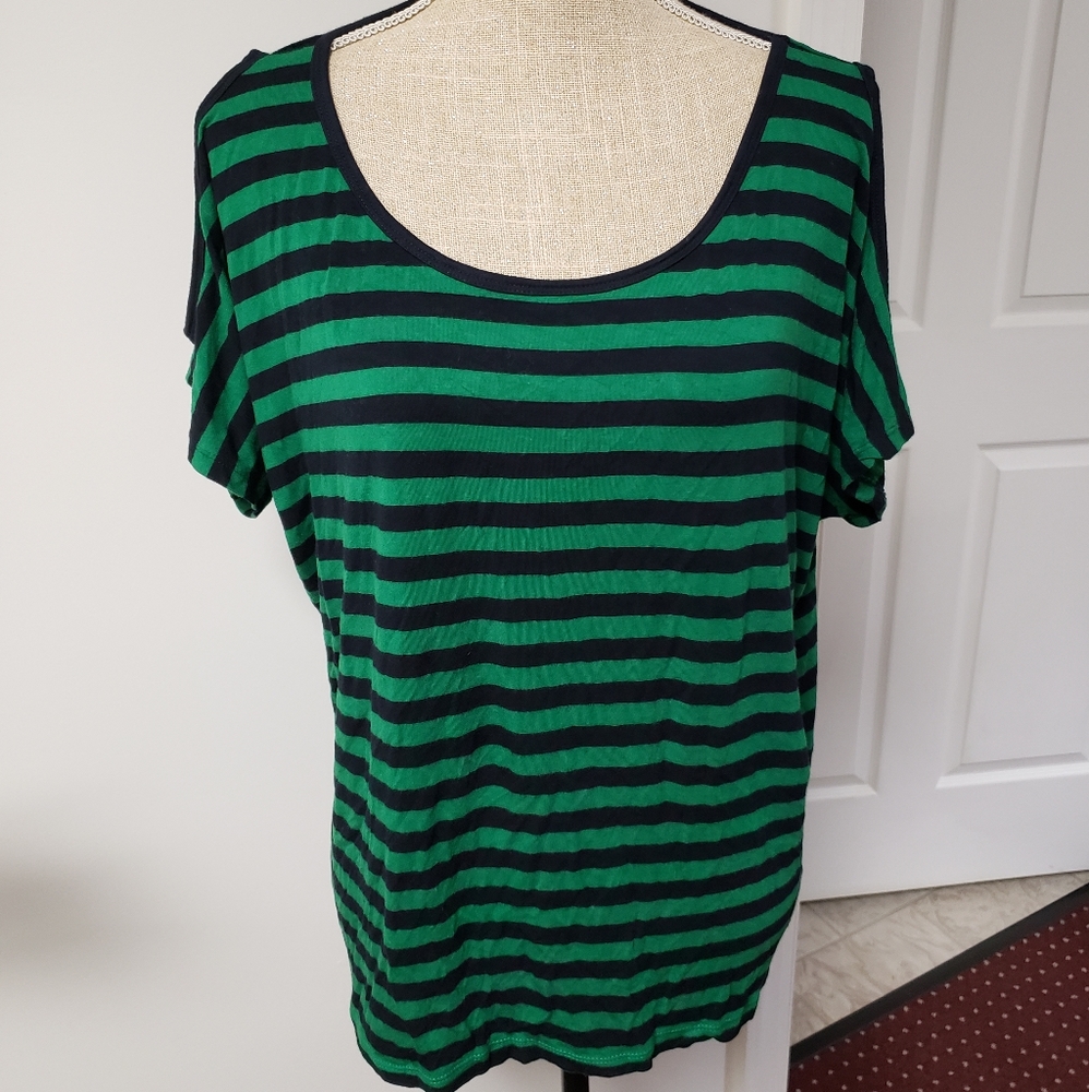 Michael Kors Cold Shoulder XL shirt